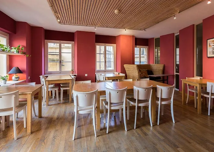 Le Café-Hôtel de L\'Aubier
