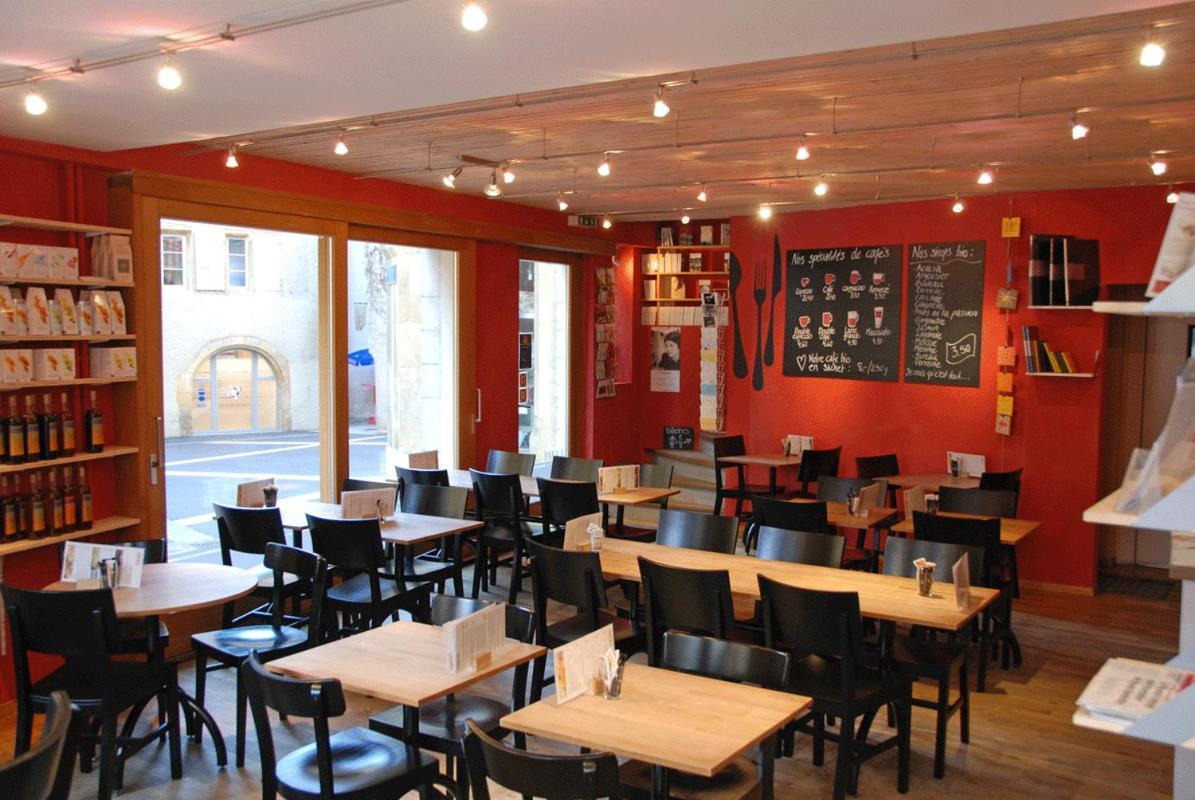 Le Cafe-hotel De L'aubier * Neuchatel