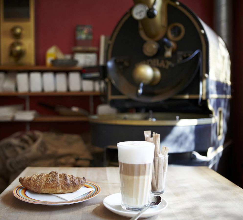 Le Cafe-hotel De L'aubier * Neuchatel